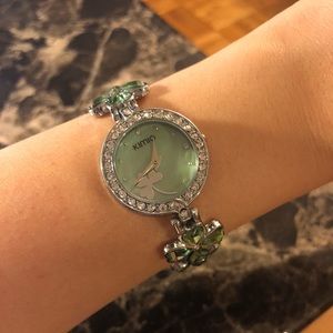 Green clover watch with battery